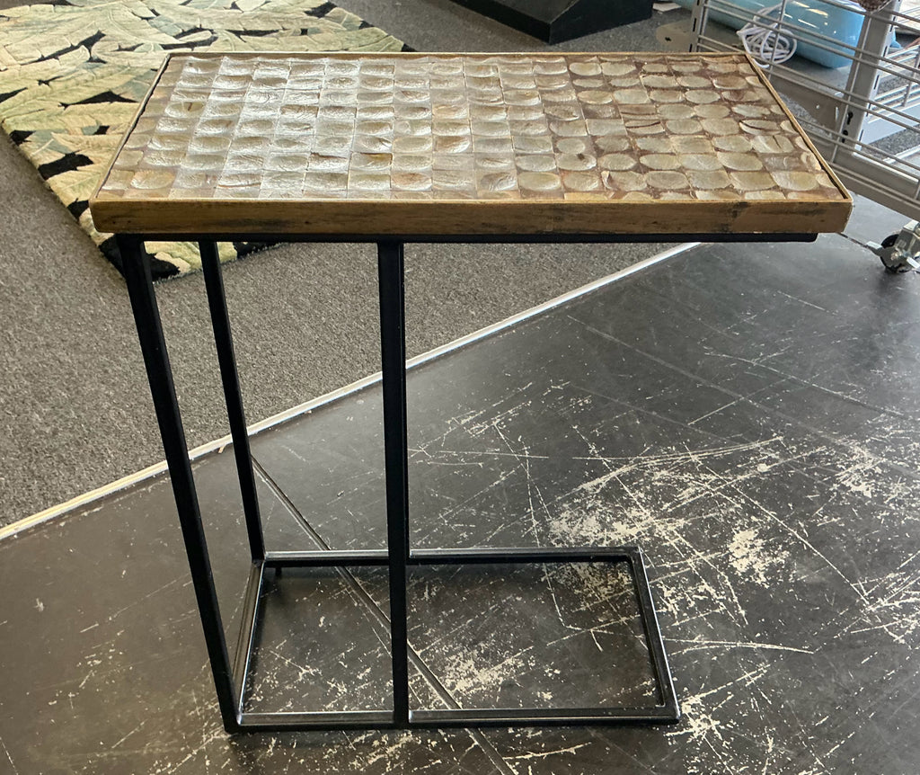 Table Accent