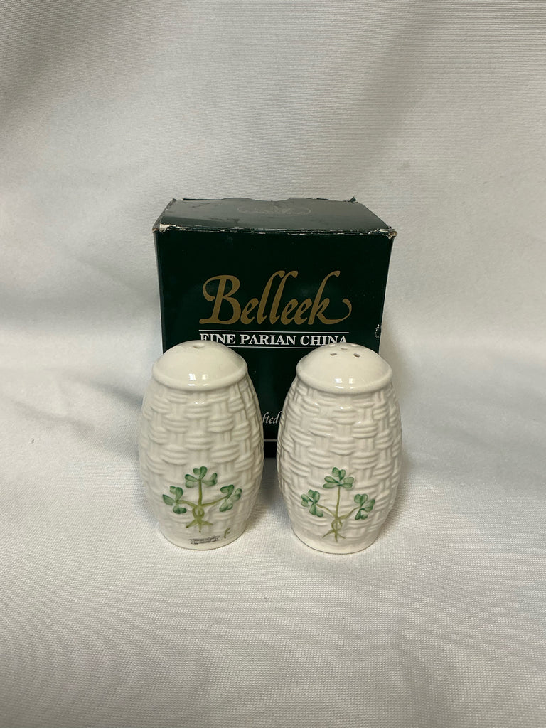 Salt & Pepper Shaker Set