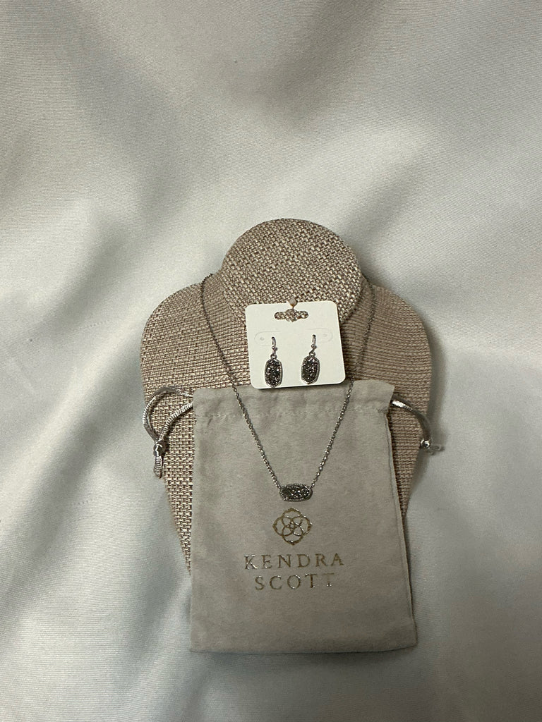 Necklace/Earrings Set